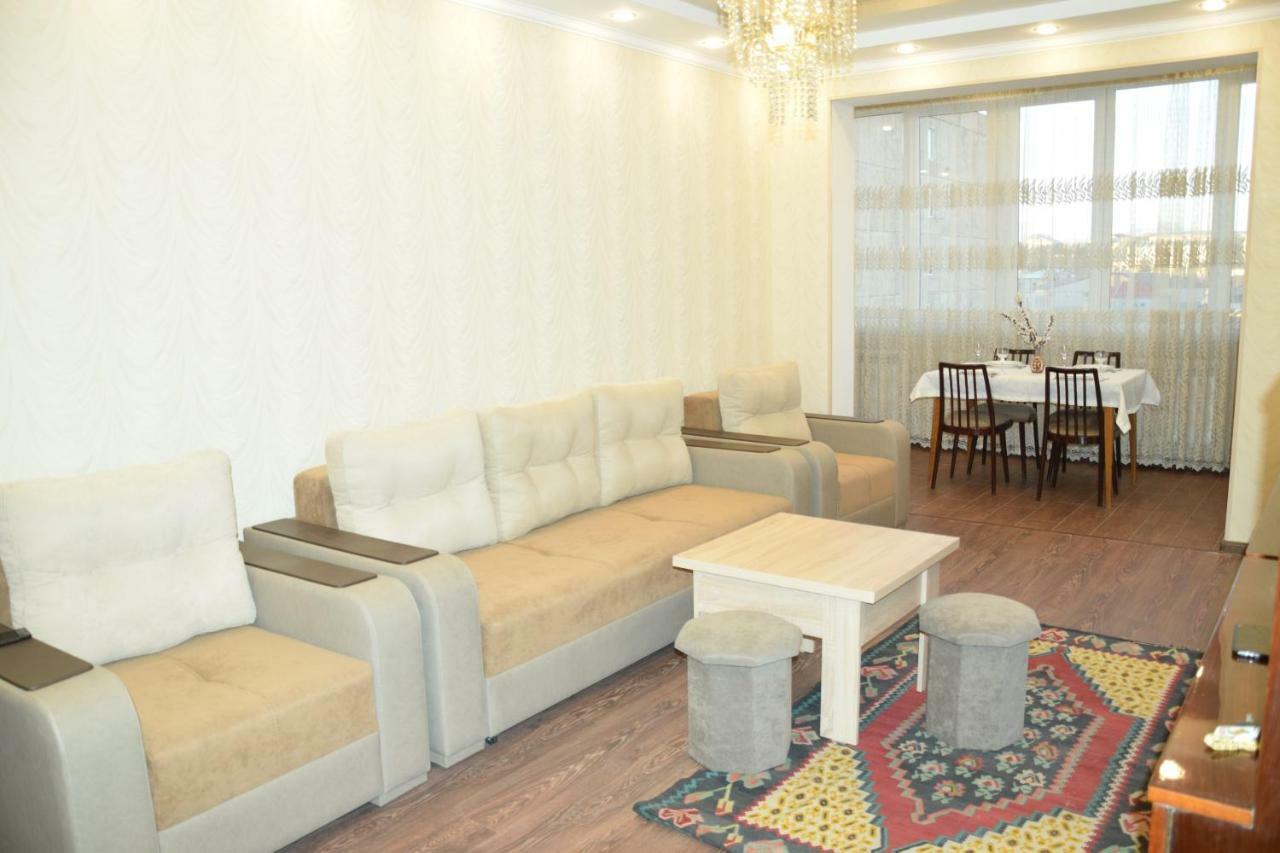Massiv Apt Yerevan Exterior photo