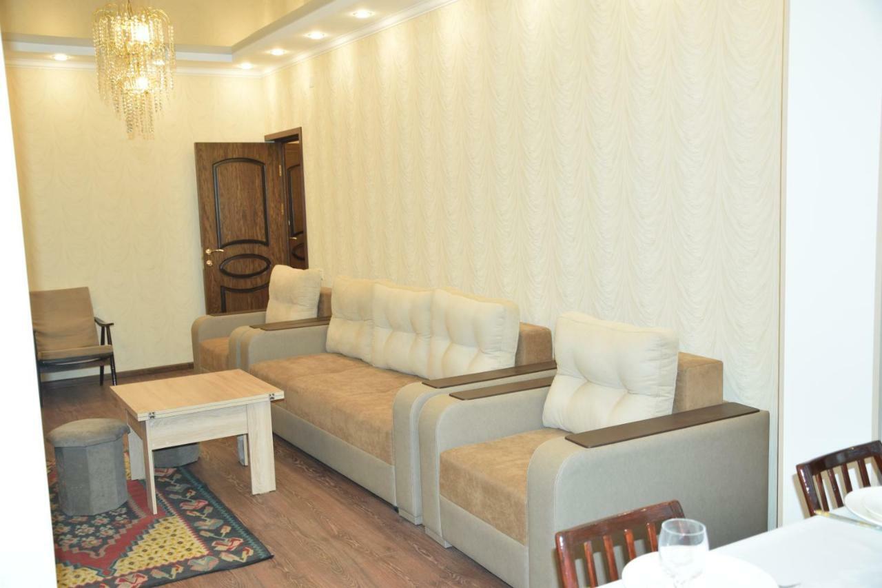 Massiv Apt Yerevan Exterior photo